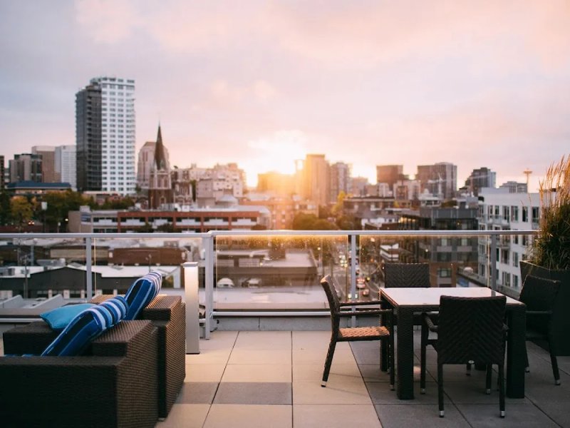 Aura Rooftop photo 1