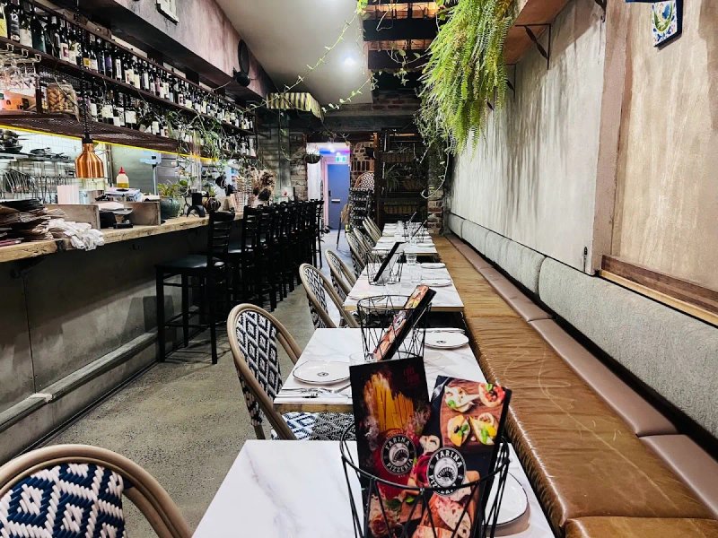 Farina Pizzeria Roseville photo 1