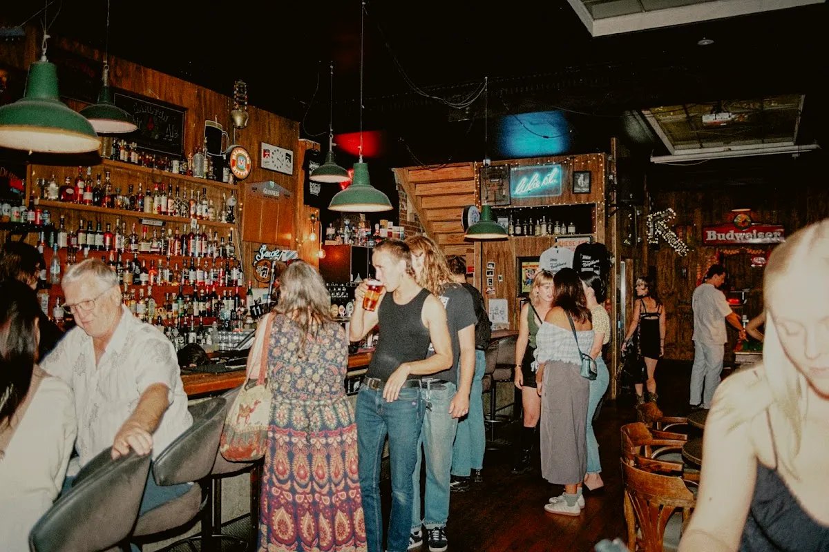 Featured image for Lulie Tavern