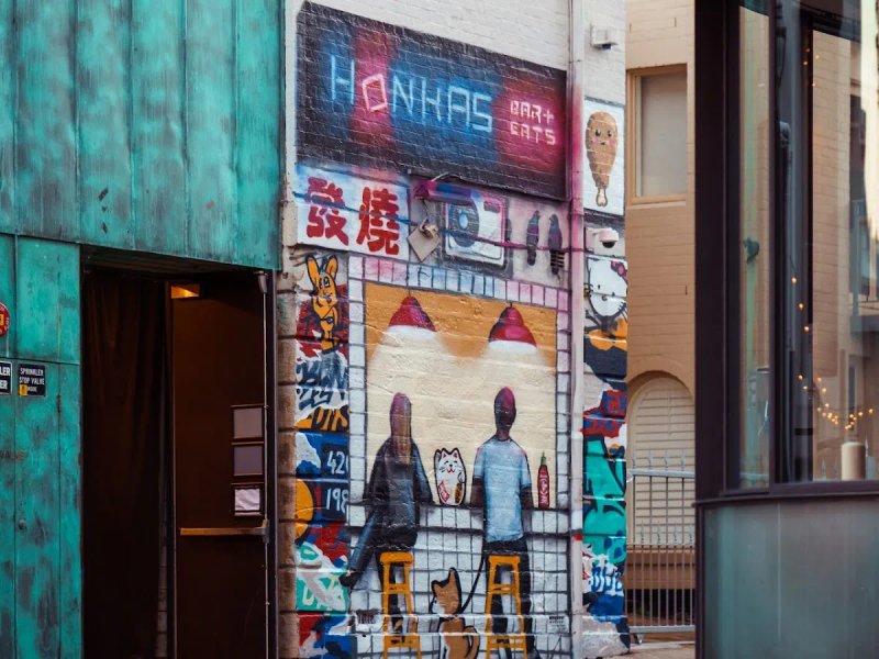 Honkas Bar + Eats photo 1