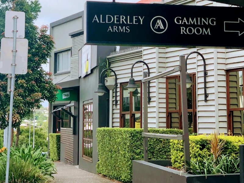 Alderley Arms Hotel photo 1