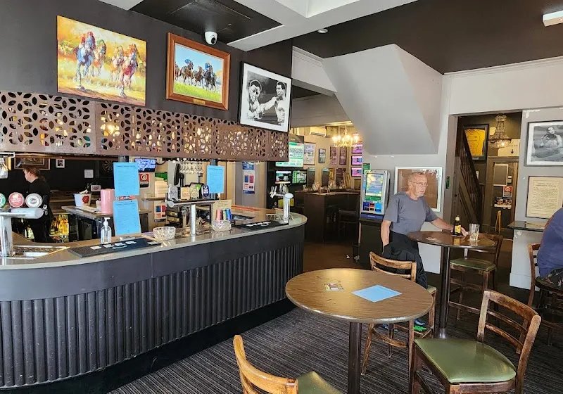 Garry Owen Hotel photo 1