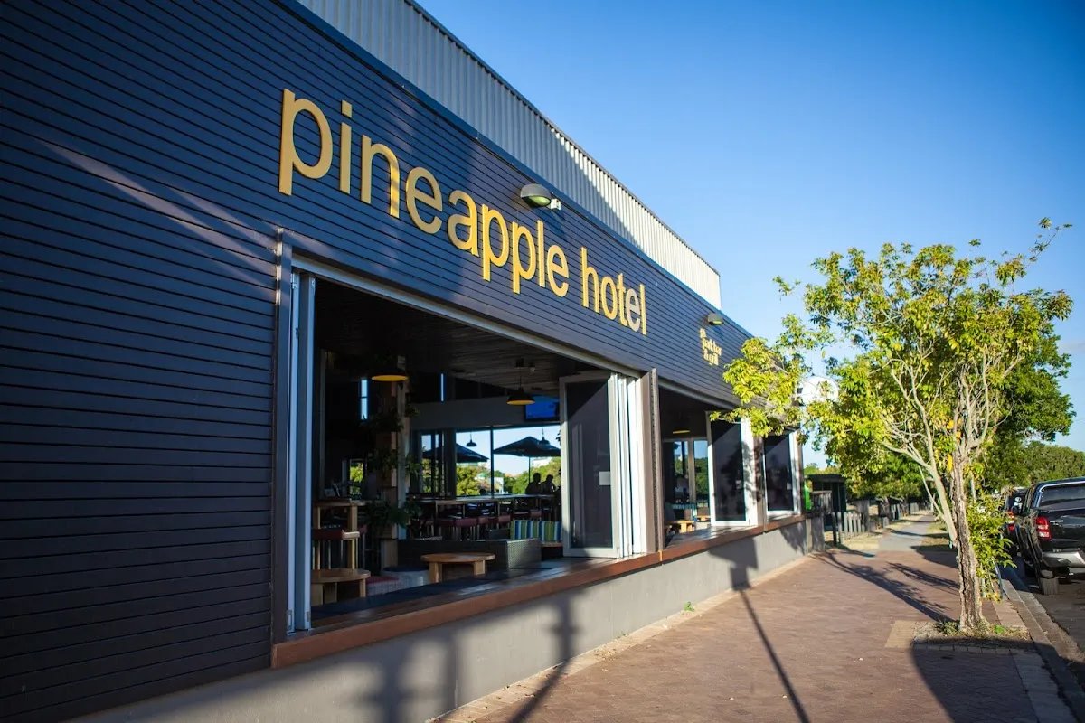 Featured image for Pineapple Hotel