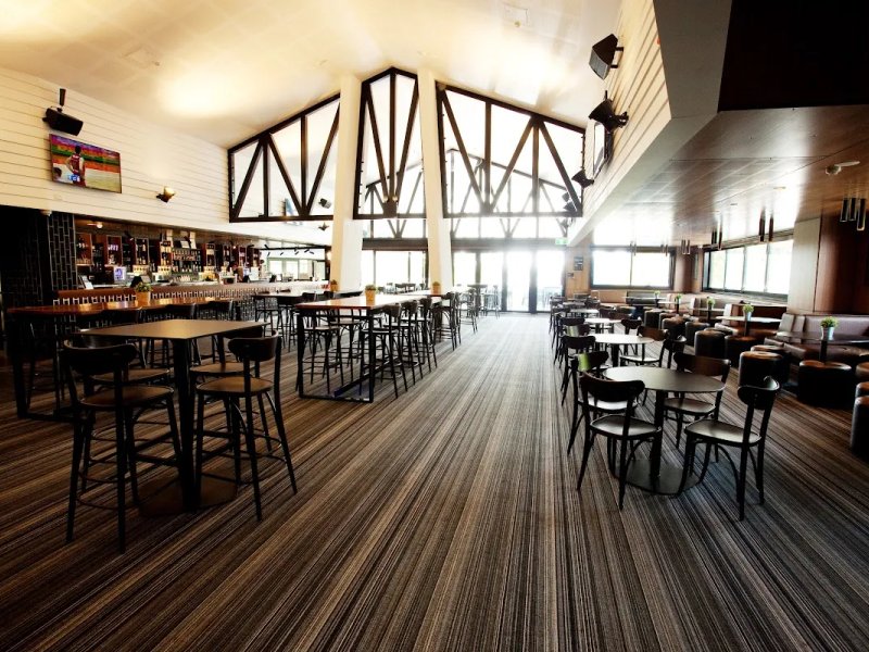 Uni Bar Gold Coast photo 1