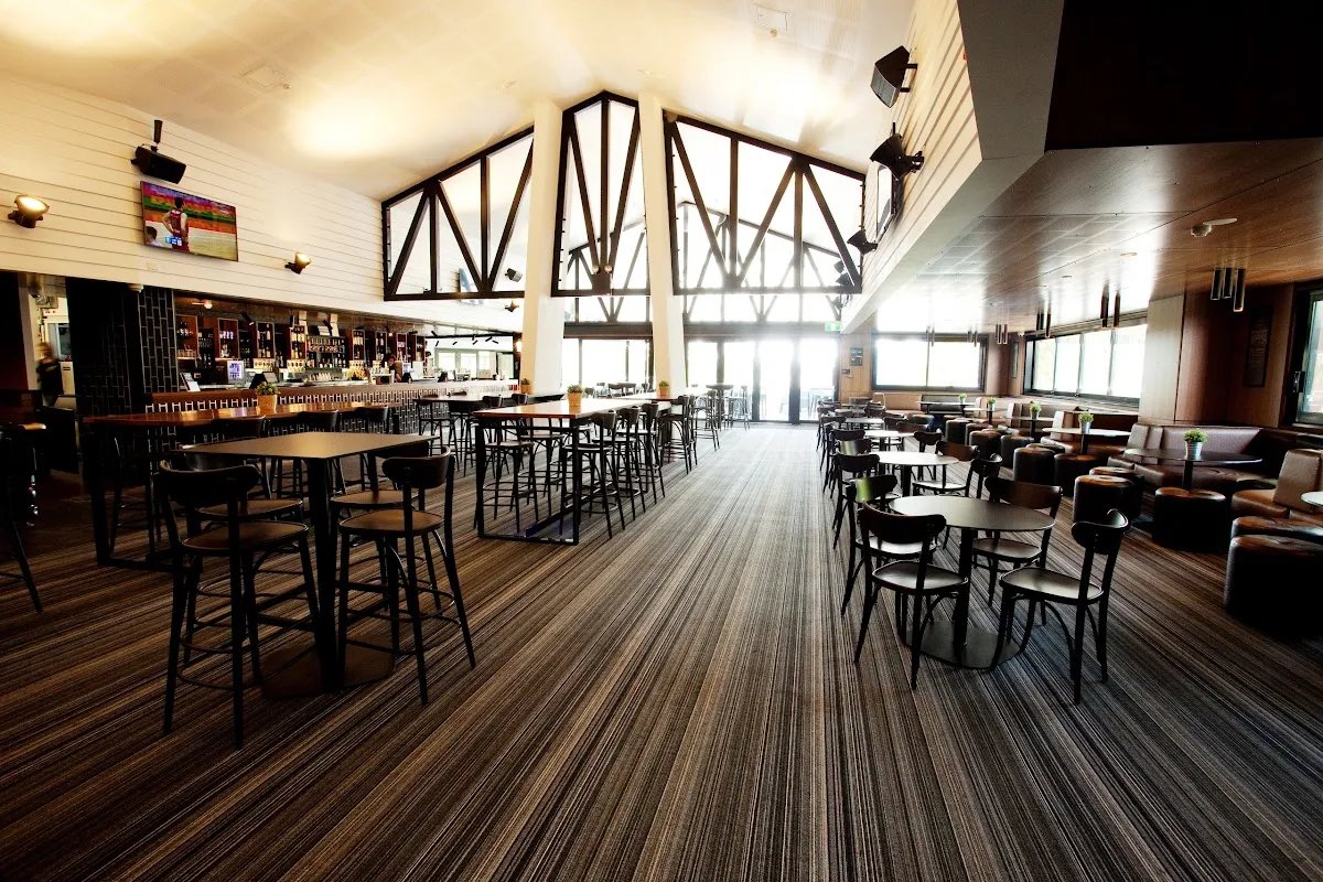 Featured image for Uni Bar Gold Coast