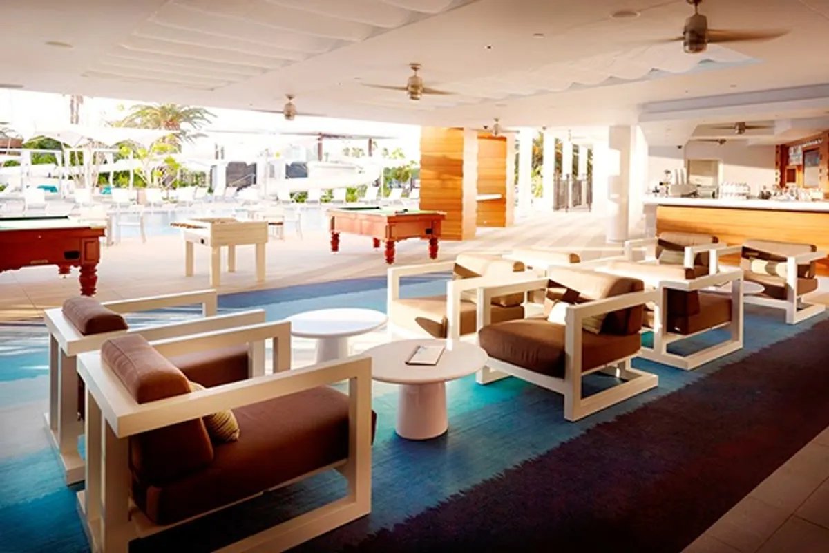 Featured image for Poolside Bar & Grill