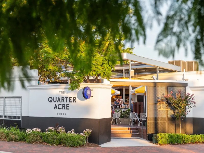 The Quarter Acre Hotel photo 1