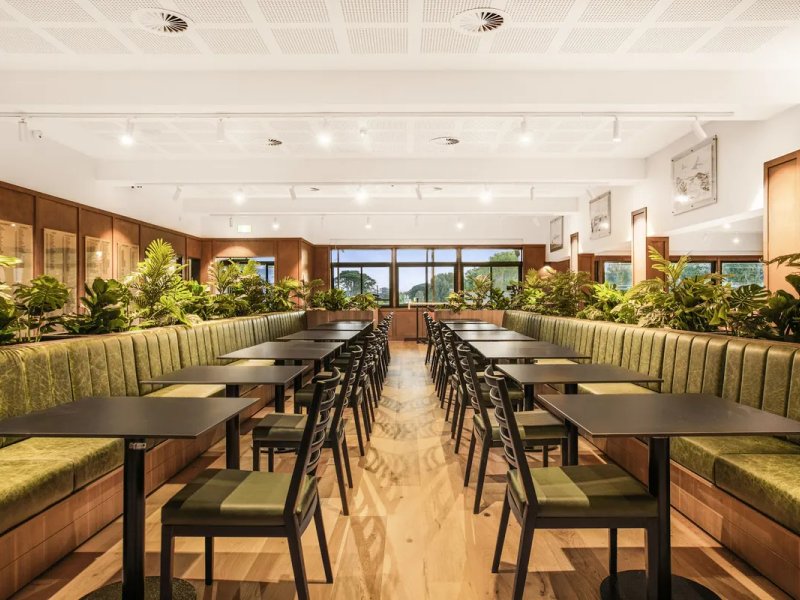 Greenside Bar & Grill photo 1