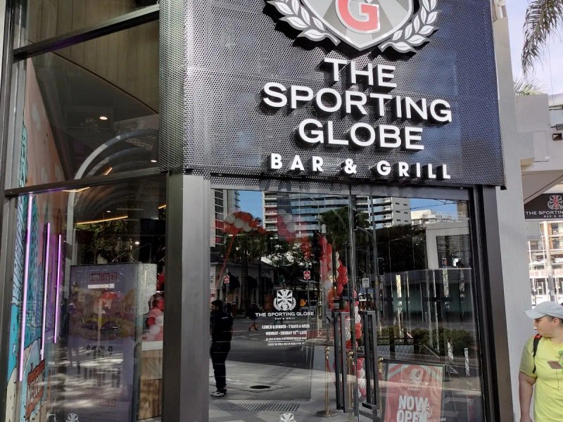 The Sporting Globe x 4 Pines Surfers Paradise photo 1