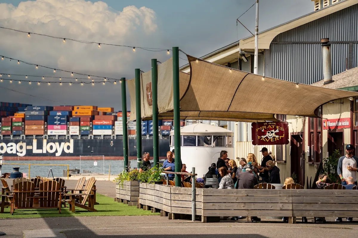 Featured image for Pirates Tavern