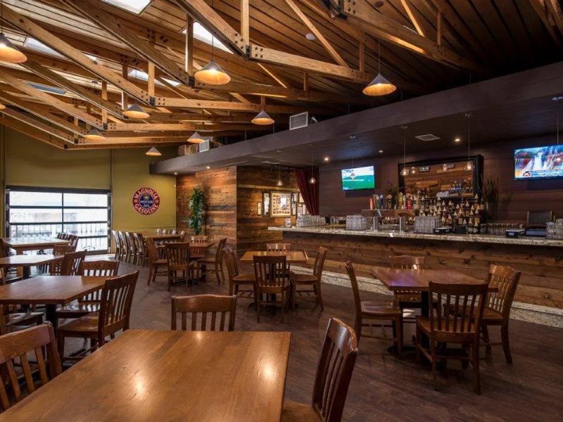 Cedar Door Patio Bar & Grill photo 1